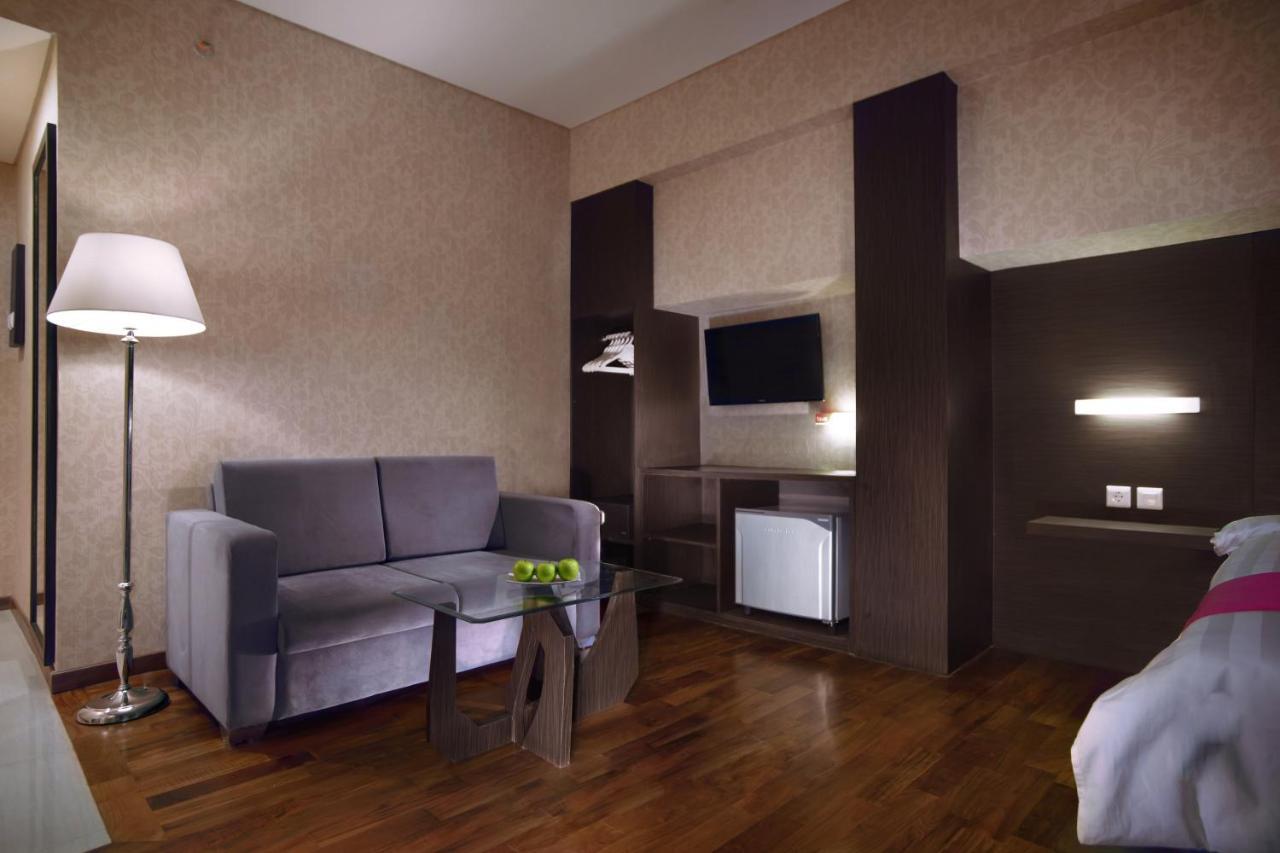 Favehotel Graha Agung Sorabaya Extérieur photo
