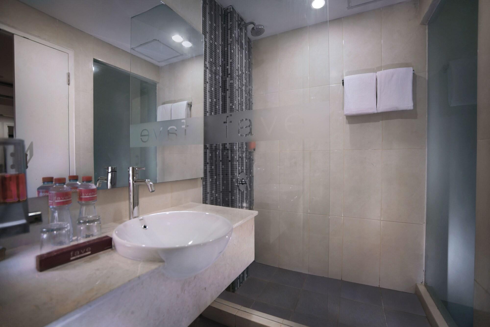 Favehotel Graha Agung Sorabaya Extérieur photo